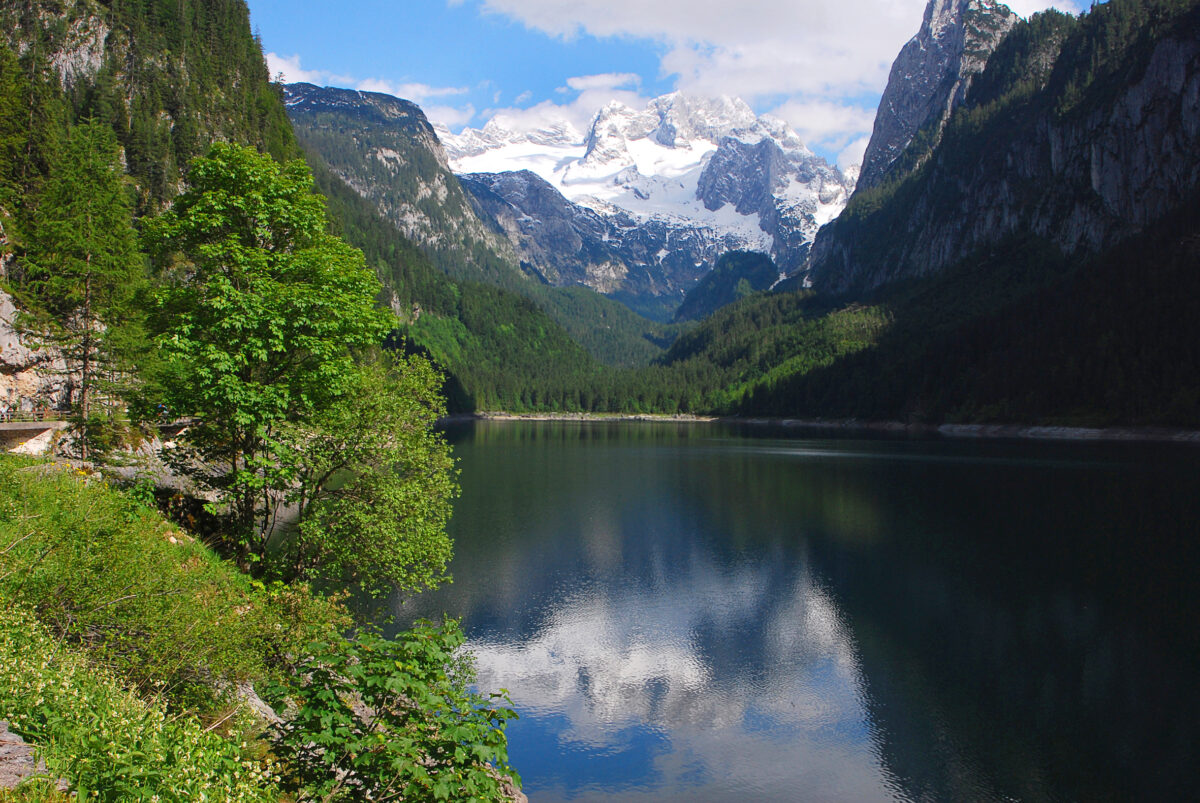 Dachstein mit Gosausee im Vordergrund
